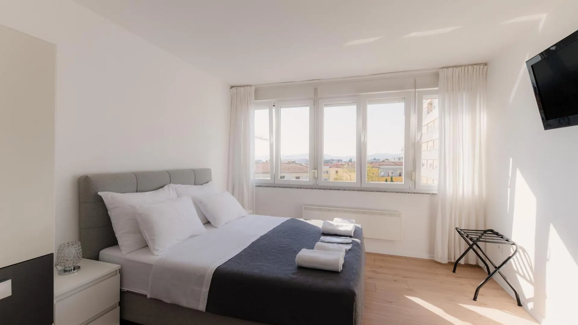 Mateo Apartman